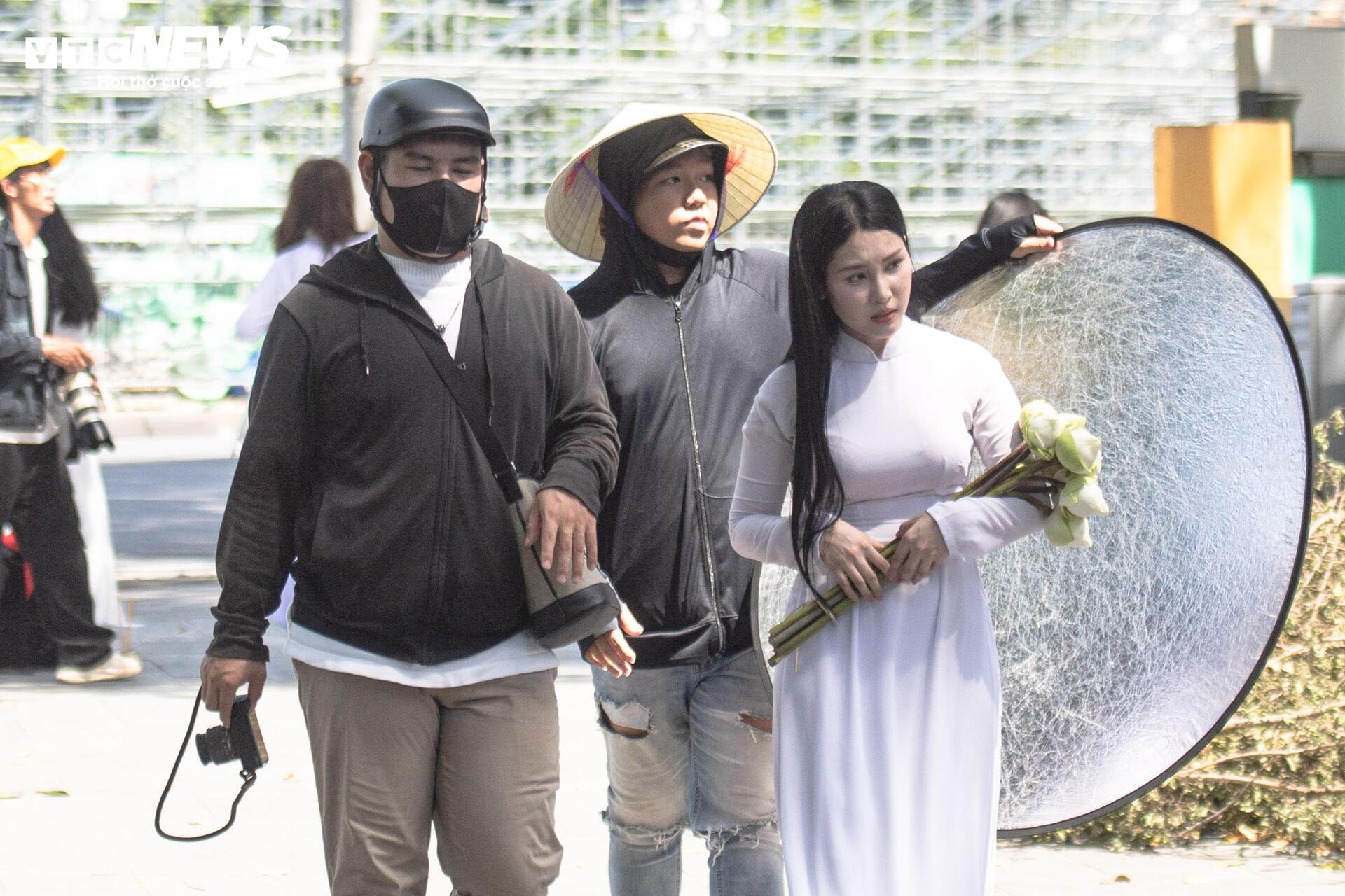 Dậy từ 4h sáng, nô nức check-in Lăng Bác dịp kỷ niệm 80 năm Quốc khánh - 8